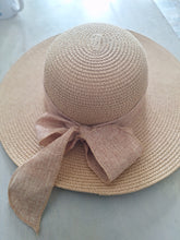 Load image into Gallery viewer, Floppy Beach Hat - Available in more colours
